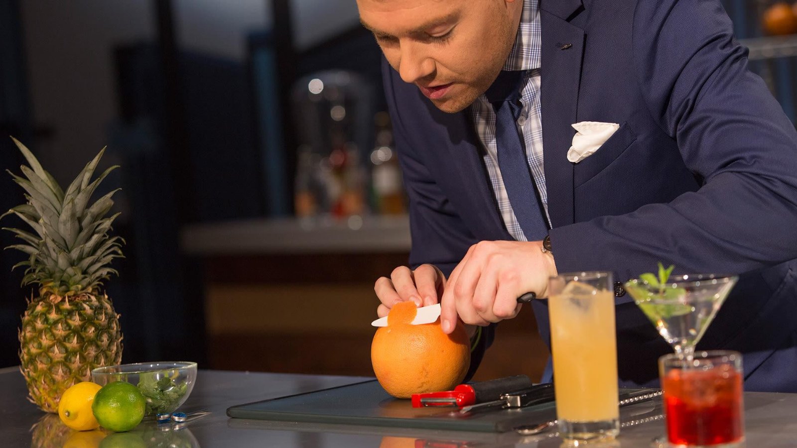 Garnishing Your Orange Mocktail Like a Pro