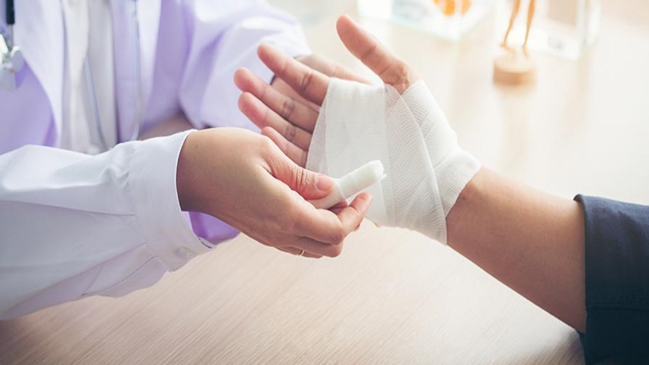 Immediate Care Steps for Common Minor Injuries